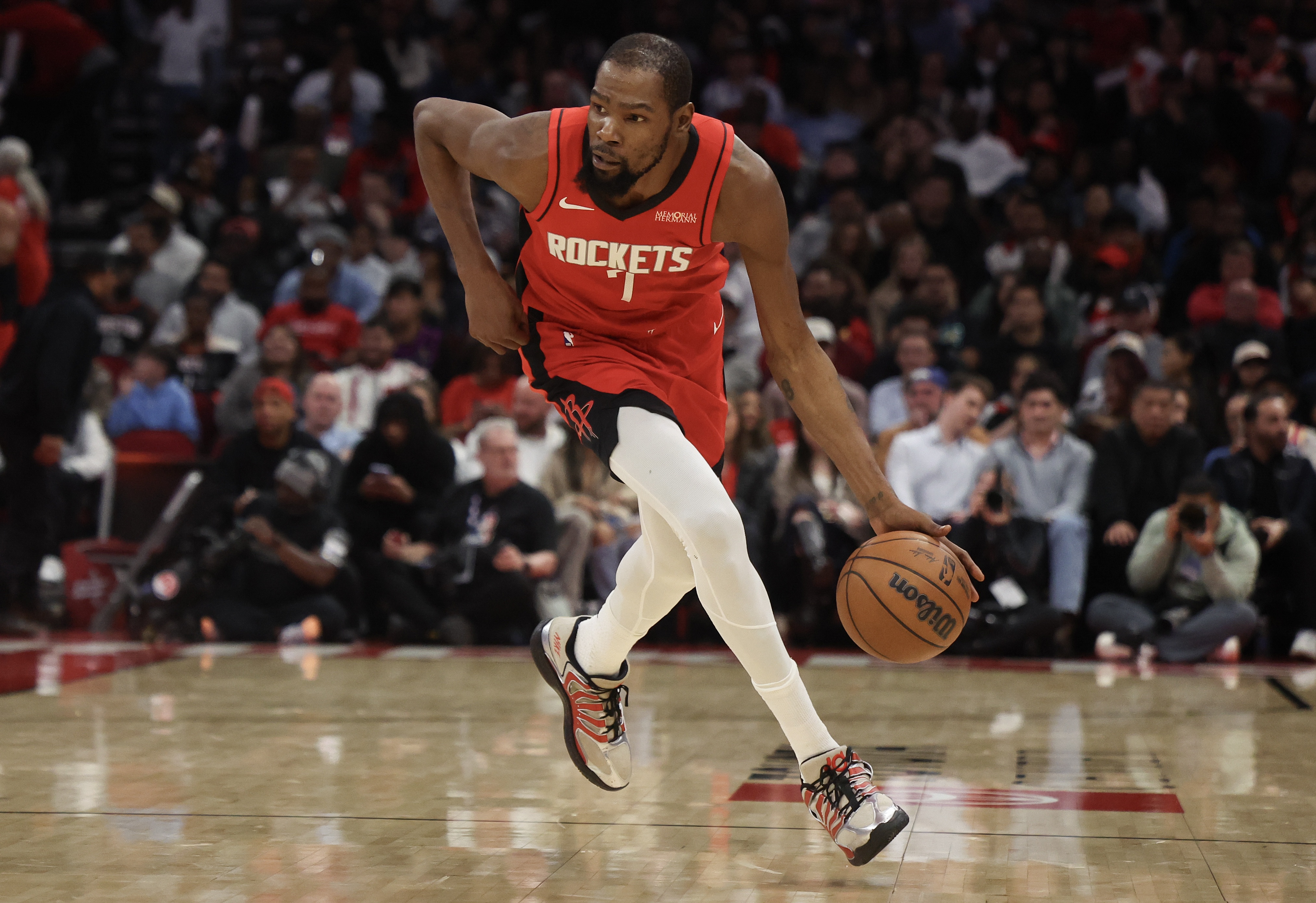 球速游戏娱乐-杜兰特本赛季真实命中率63.4% 历史37岁以上场均20分球员中最高